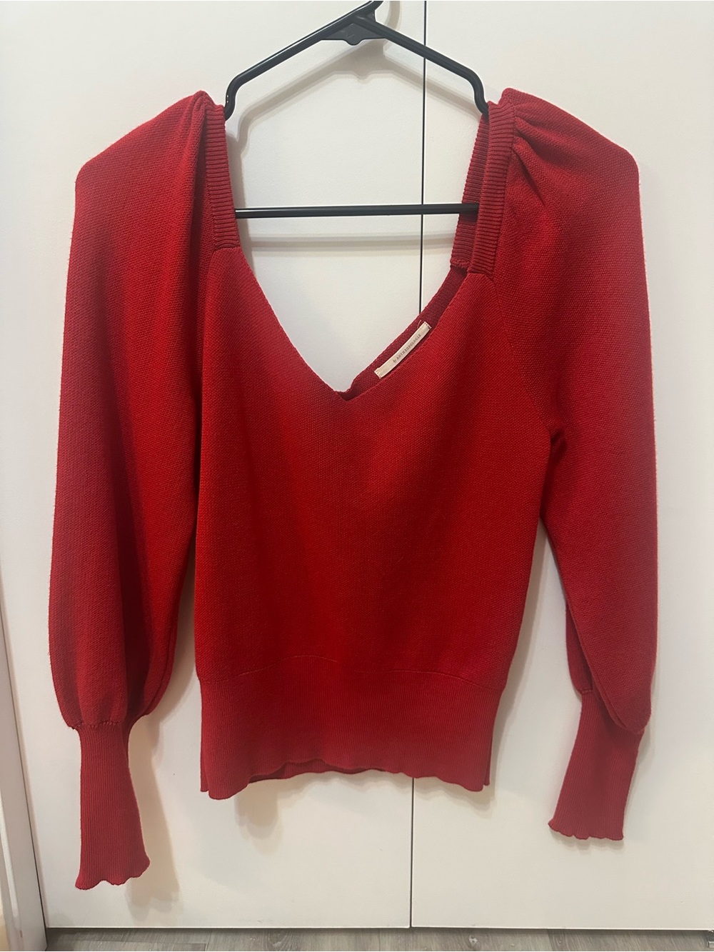 Anthropologie, off the shoulder, Red Sweetheart Puff Sleeve Sweater, size XS